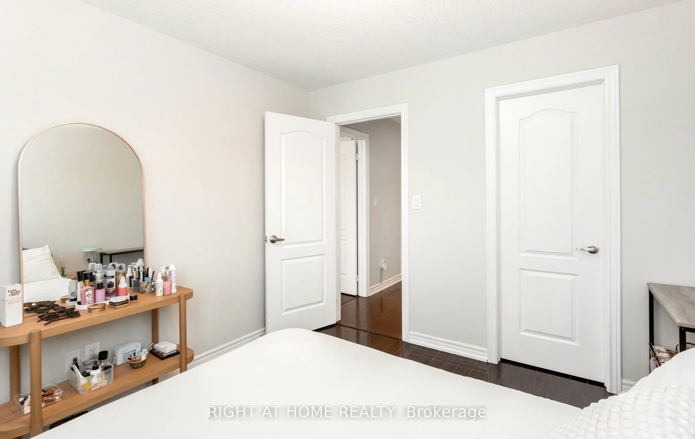 2419, Wasaga, 1009 - JC Joshua Creek, Oakville