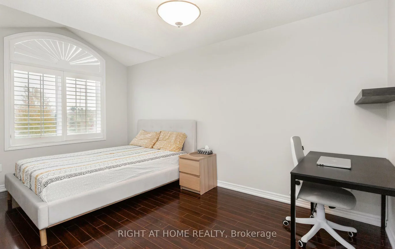 2419, Wasaga, 1009 - JC Joshua Creek, Oakville