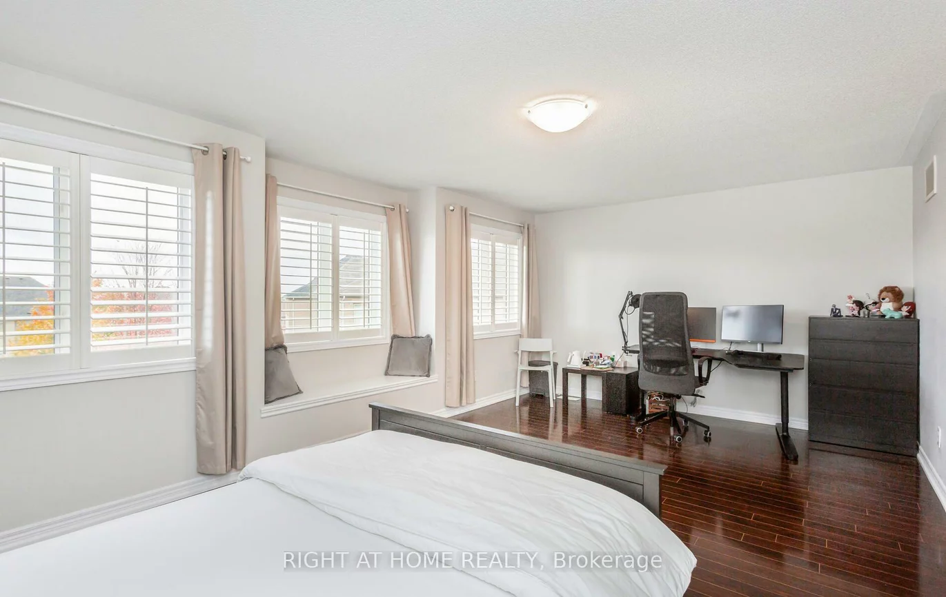 2419, Wasaga, 1009 - JC Joshua Creek, Oakville