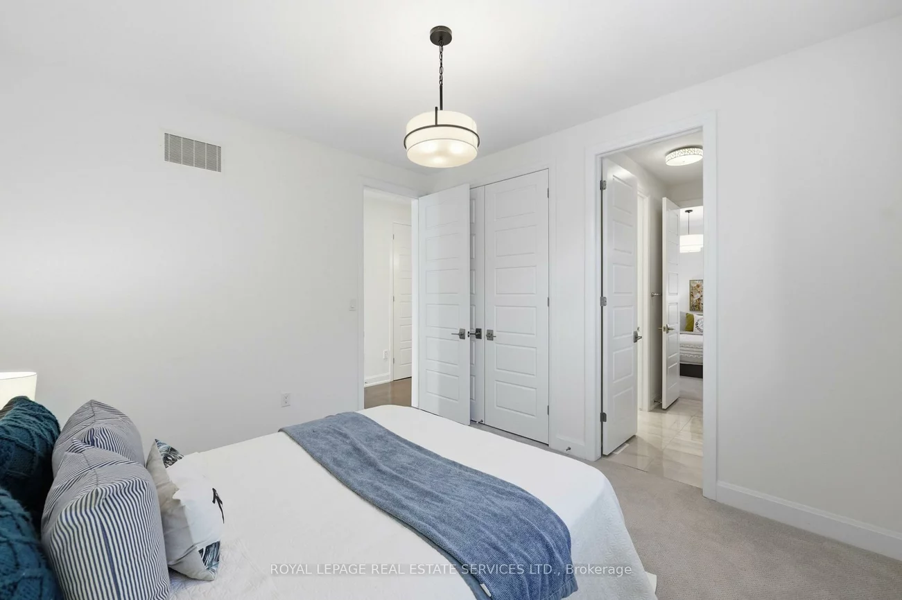 272, Wisteria, 1008 - GO Glenorchy, Oakville