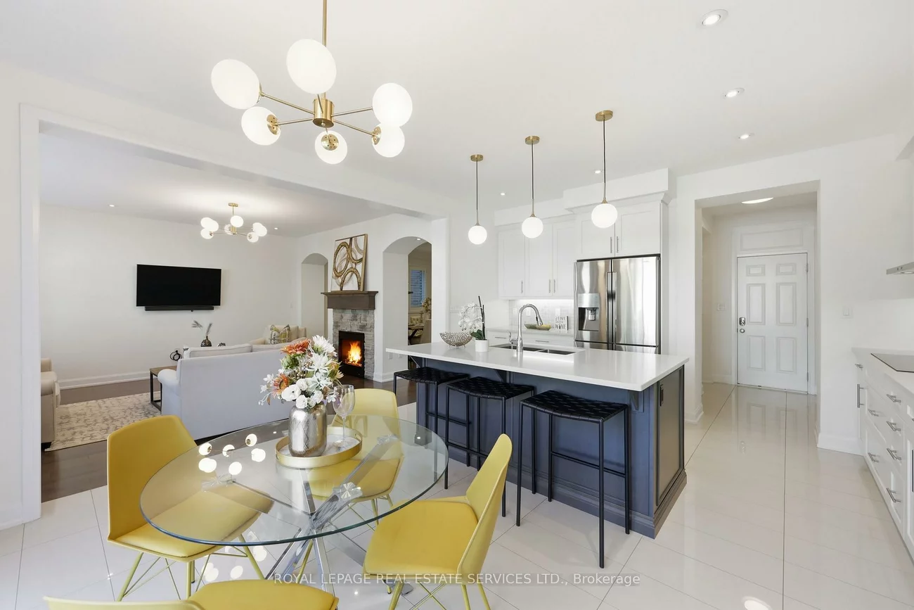 272, Wisteria, 1008 - GO Glenorchy, Oakville