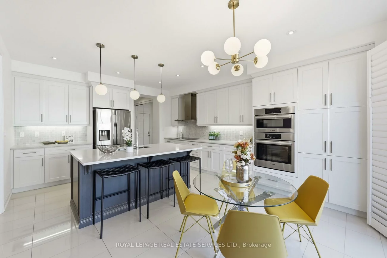 272, Wisteria, 1008 - GO Glenorchy, Oakville