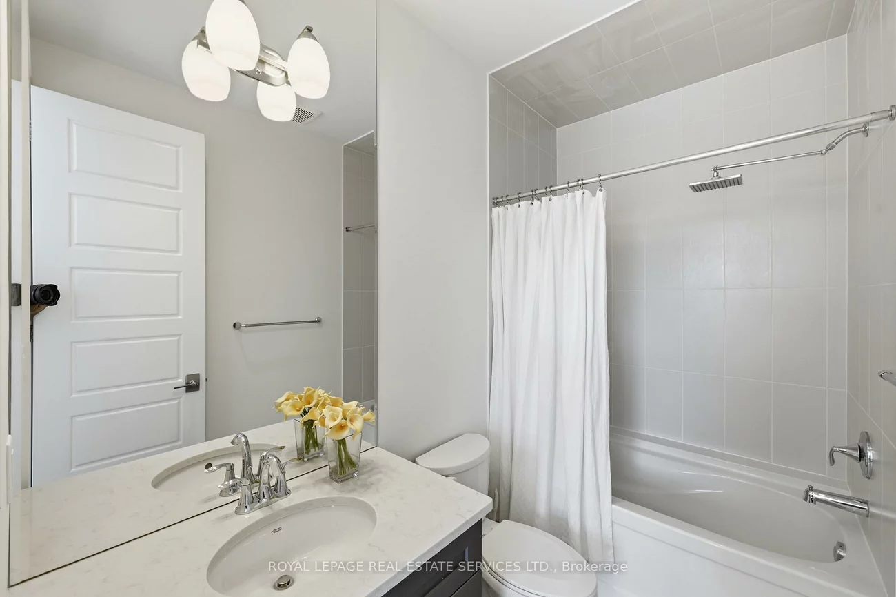 272, Wisteria, 1008 - GO Glenorchy, Oakville