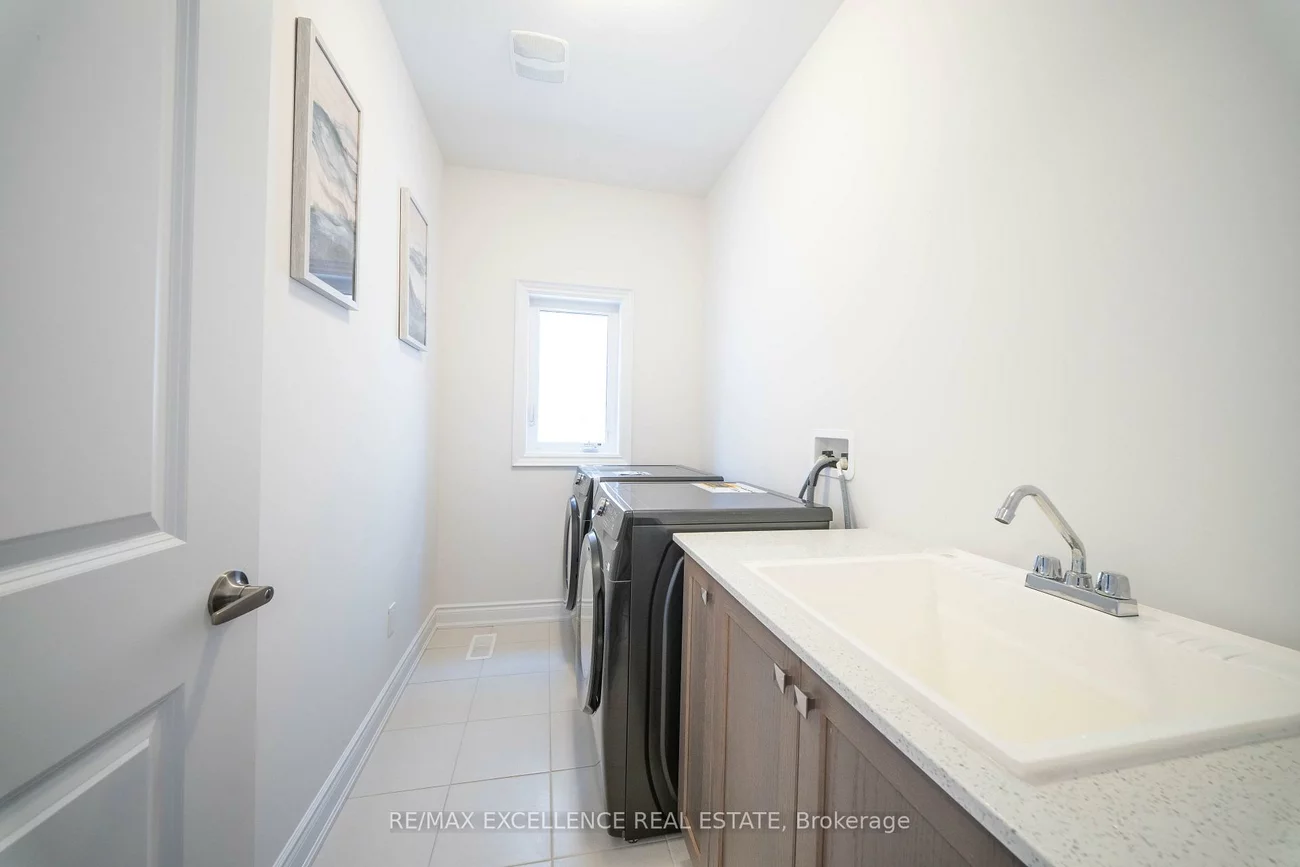 1246, Anthonia, 1010 - JM Joshua Meadows, Oakville