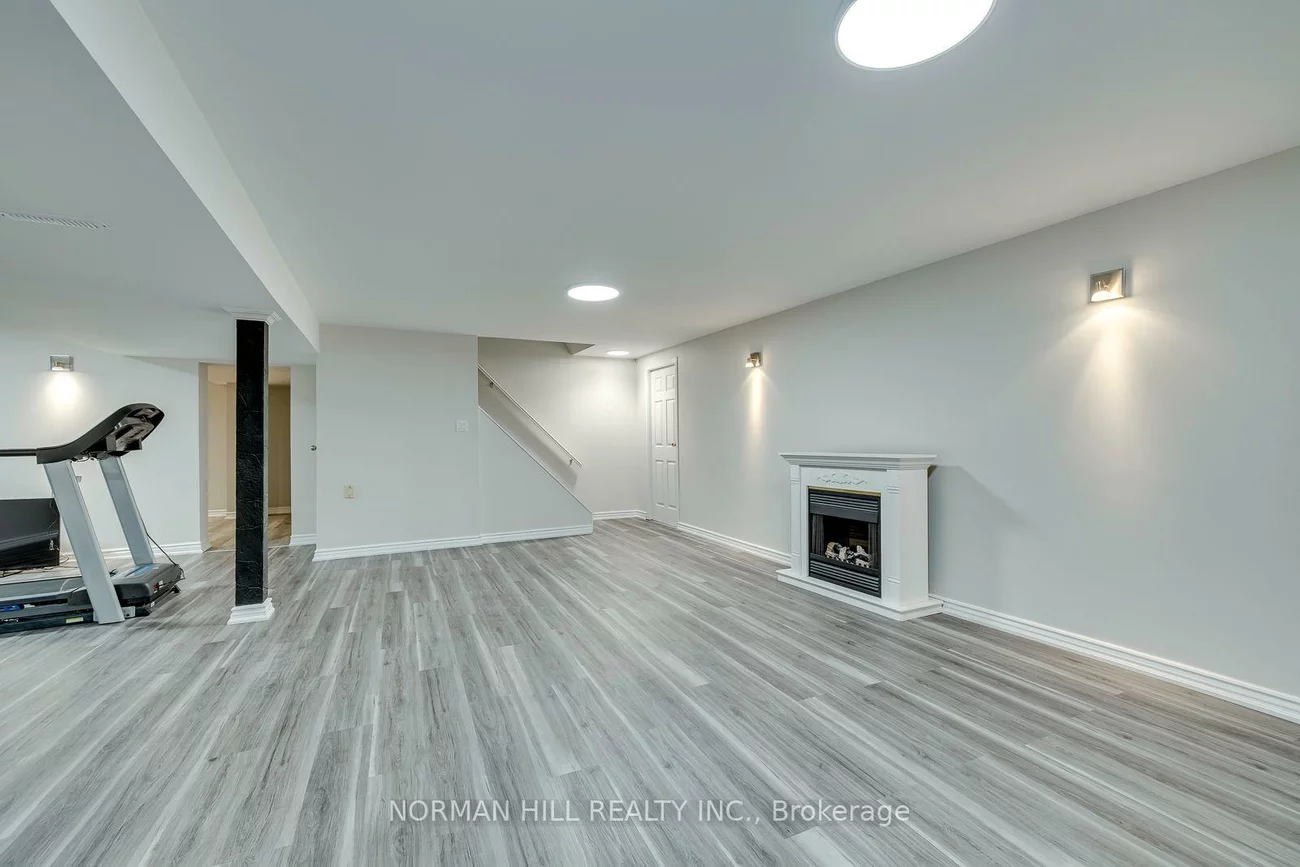 2491, Woburn, 1020 - WO West, Oakville