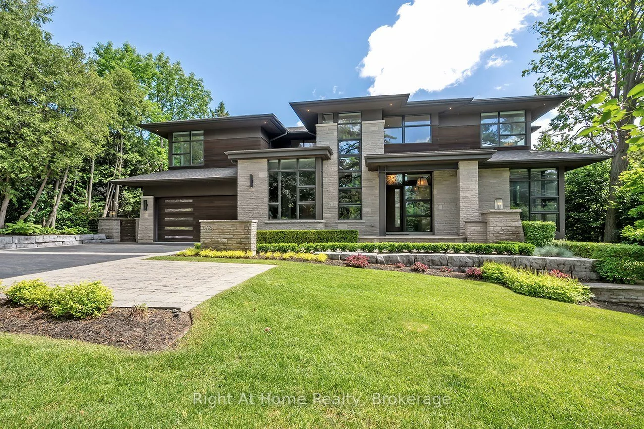 265, Maple Grove, 1006 - FD Ford, Oakville