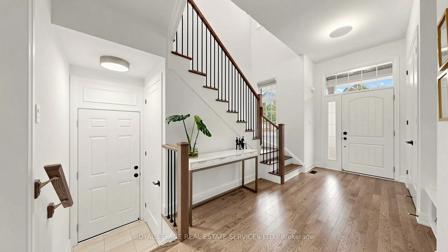 1527, Varelas, 1010 - JM Joshua Meadows, Oakville