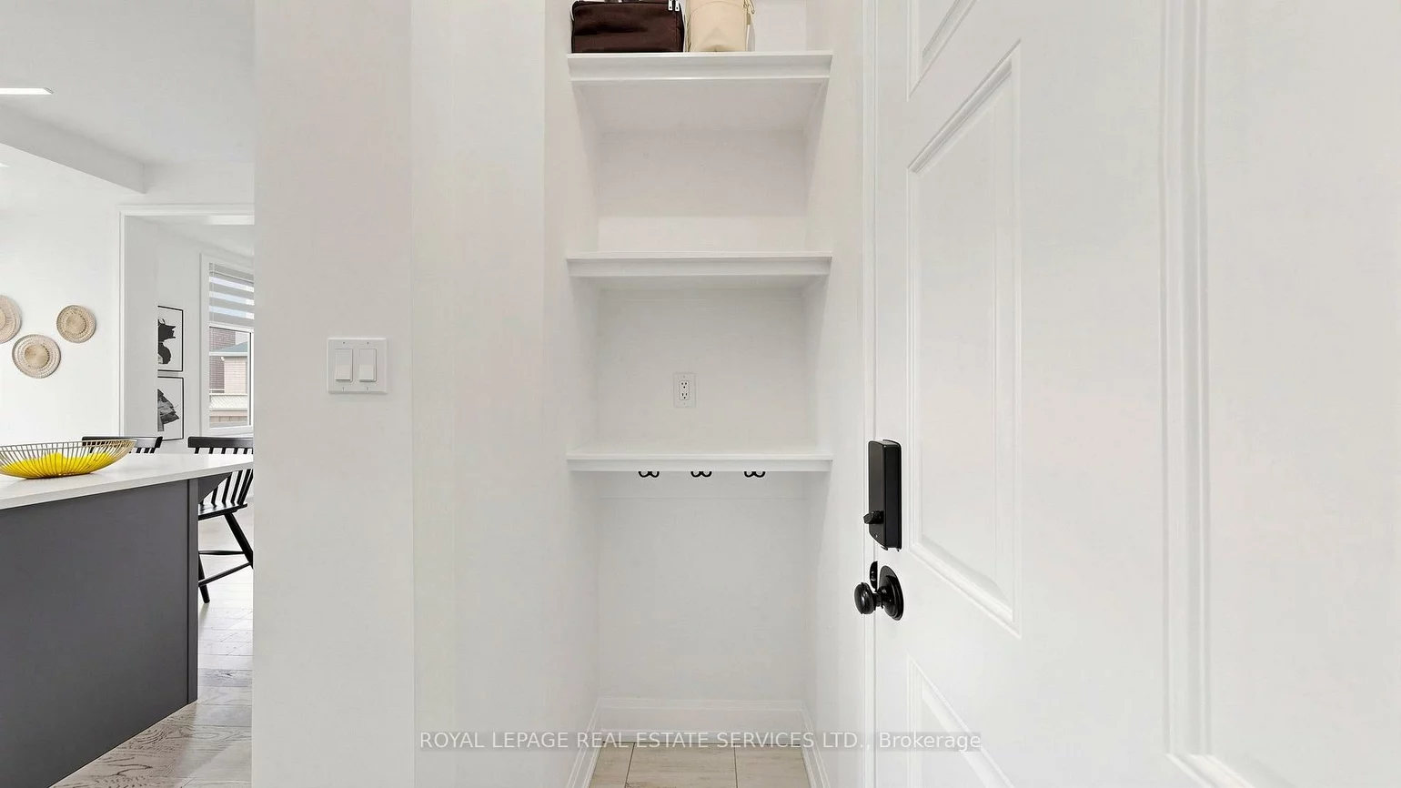 1527, Varelas, 1010 - JM Joshua Meadows, Oakville