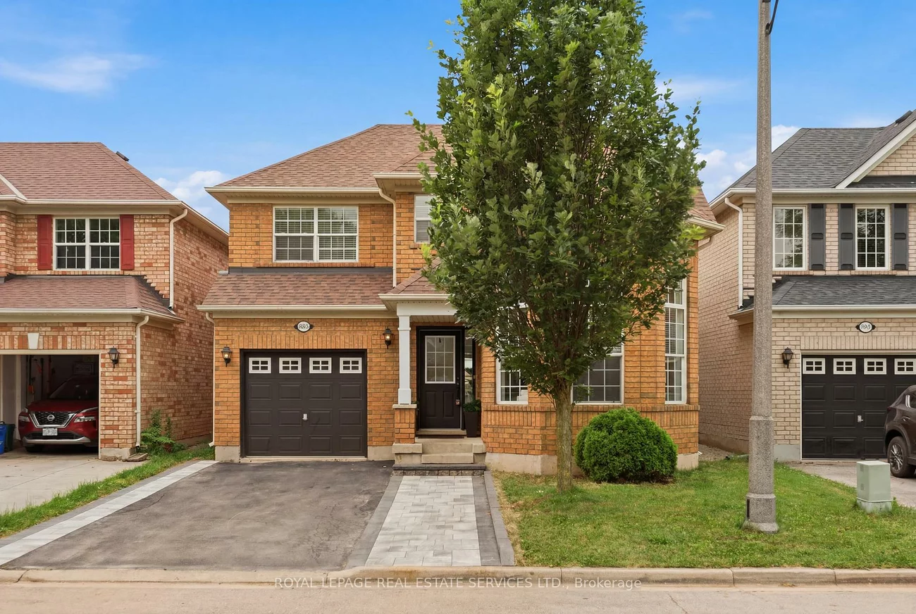 2382, Falkland, 1022 - WT West Oak Trails, Oakville