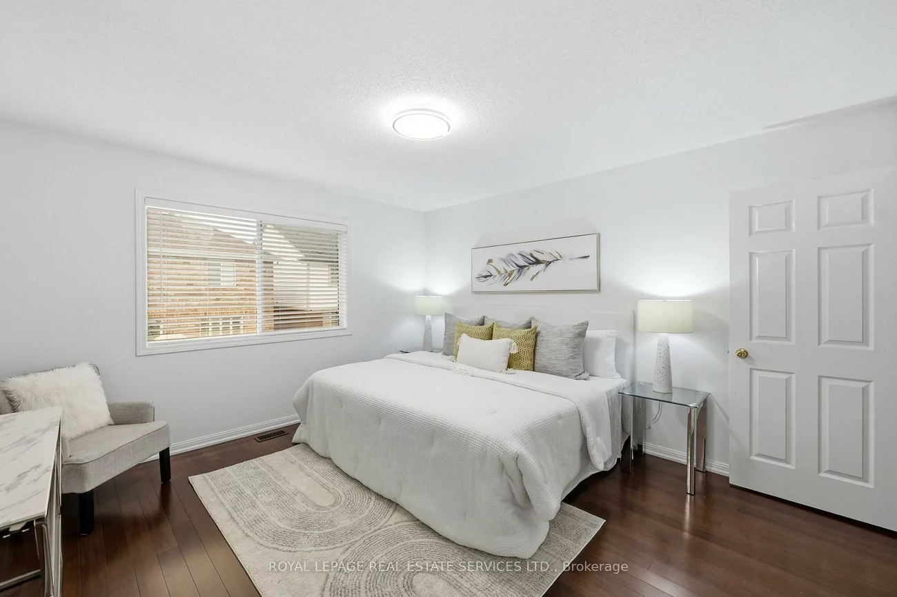 2382, Falkland, 1022 - WT West Oak Trails, Oakville