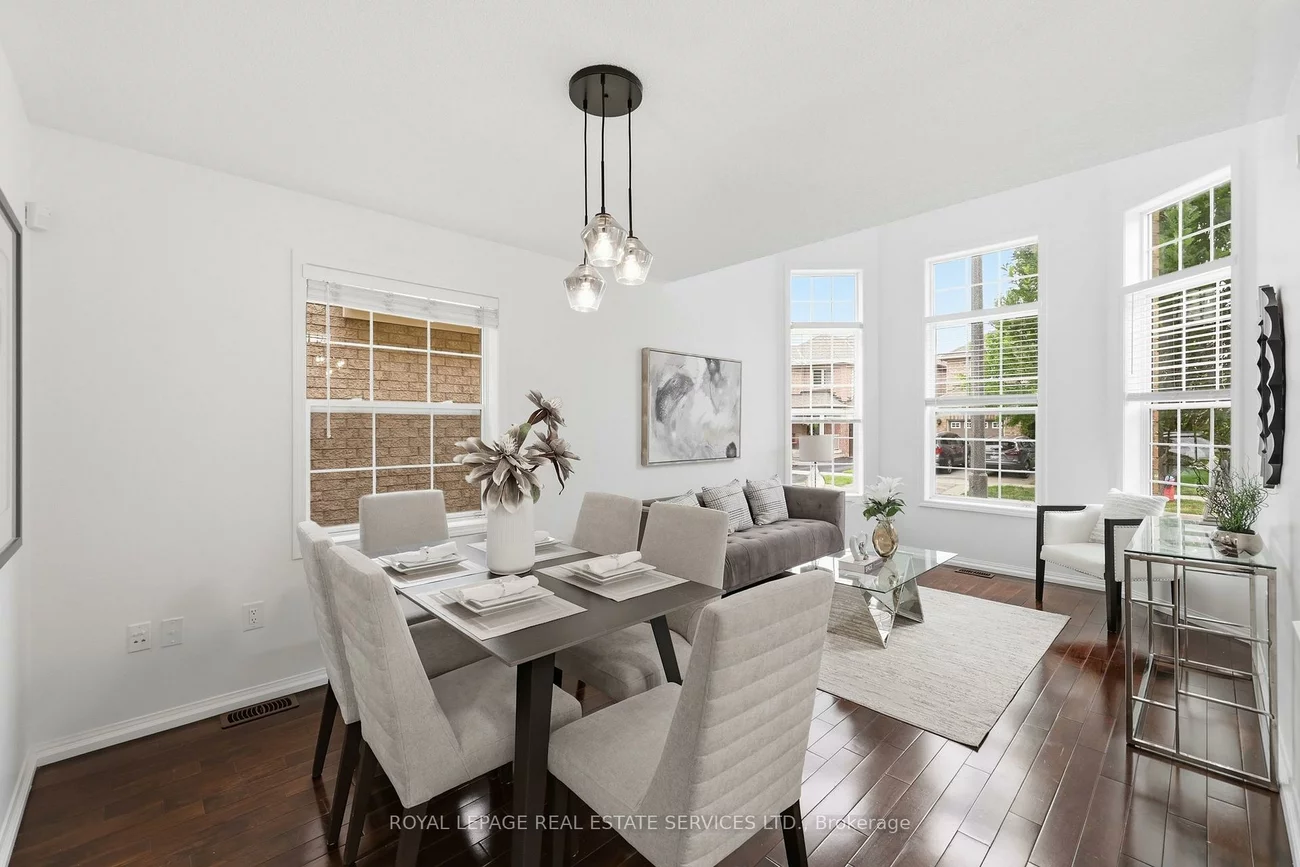 2382, Falkland, 1022 - WT West Oak Trails, Oakville