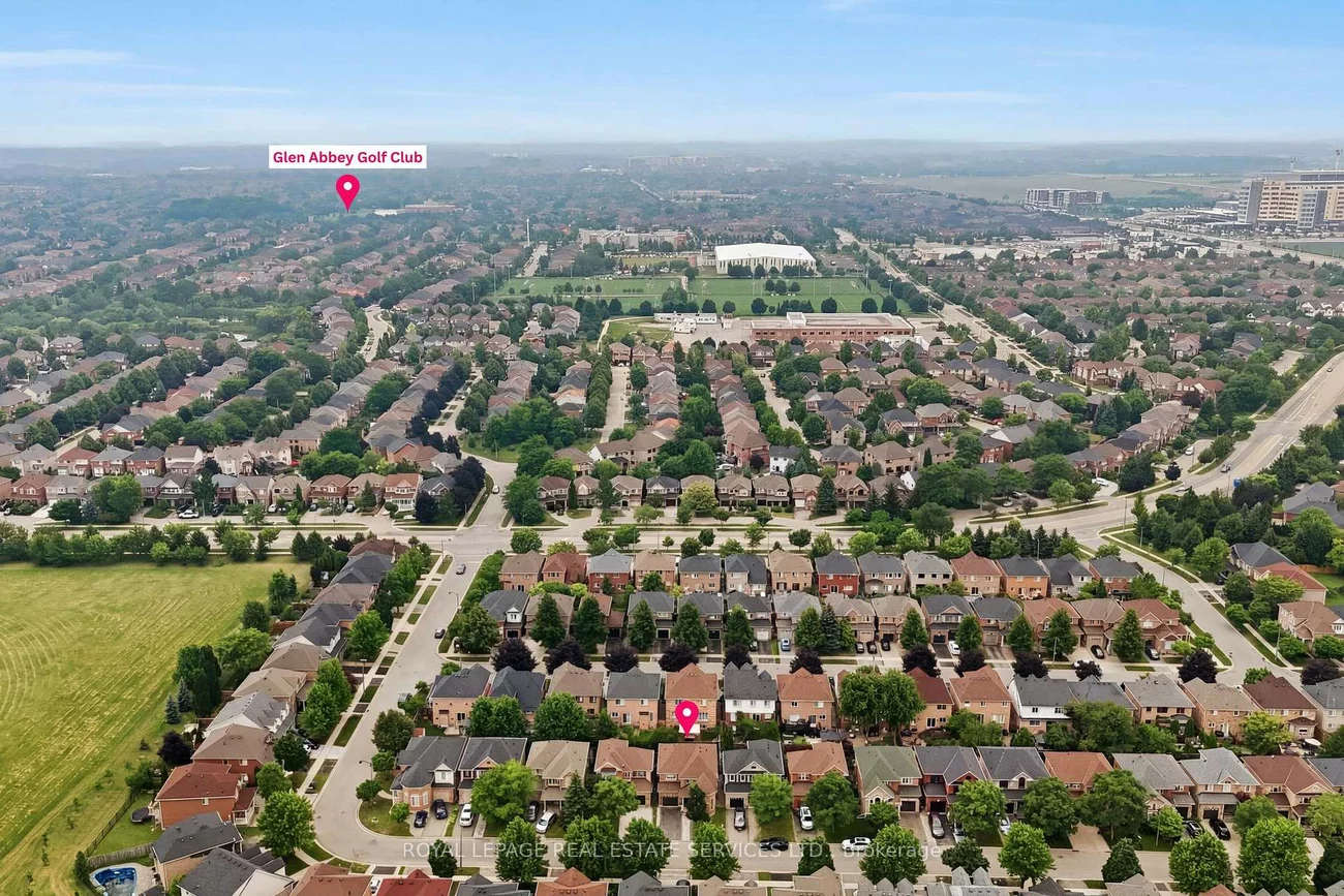 2382, Falkland, 1022 - WT West Oak Trails, Oakville