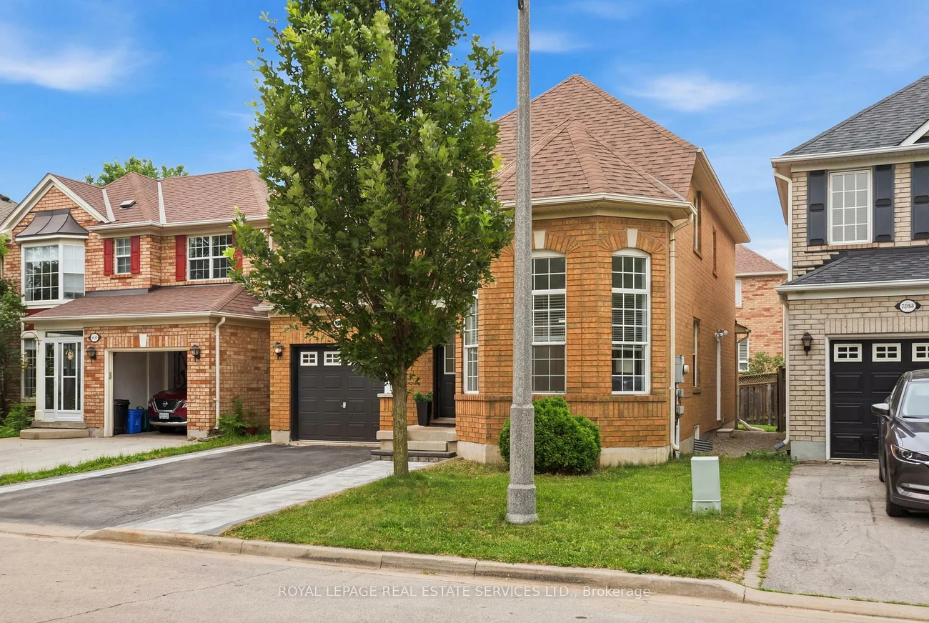 2382, Falkland, 1022 - WT West Oak Trails, Oakville