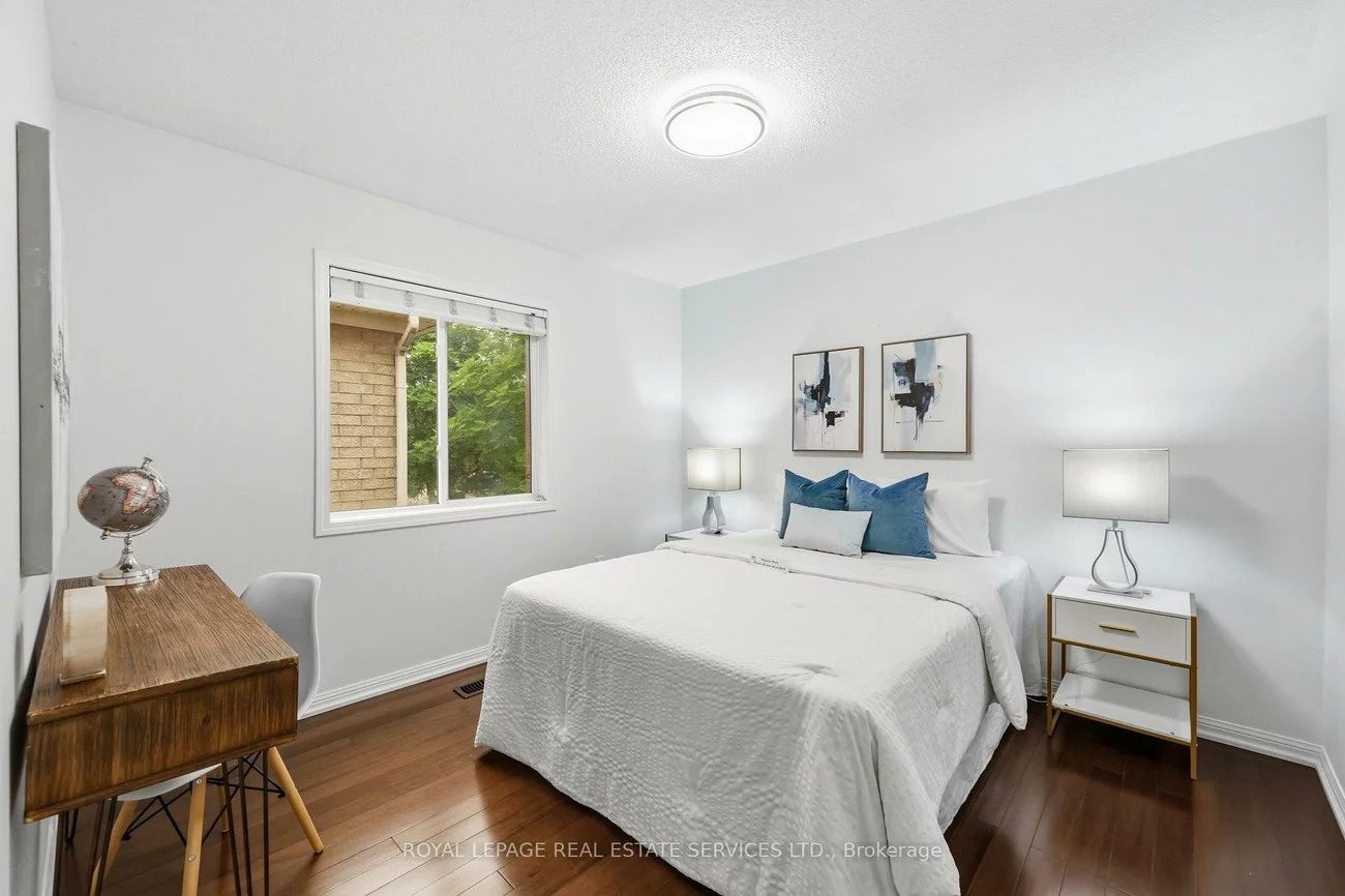 2382, Falkland, 1022 - WT West Oak Trails, Oakville