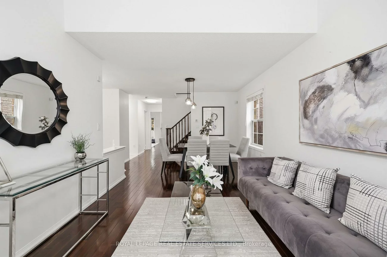 2382, Falkland, 1022 - WT West Oak Trails, Oakville