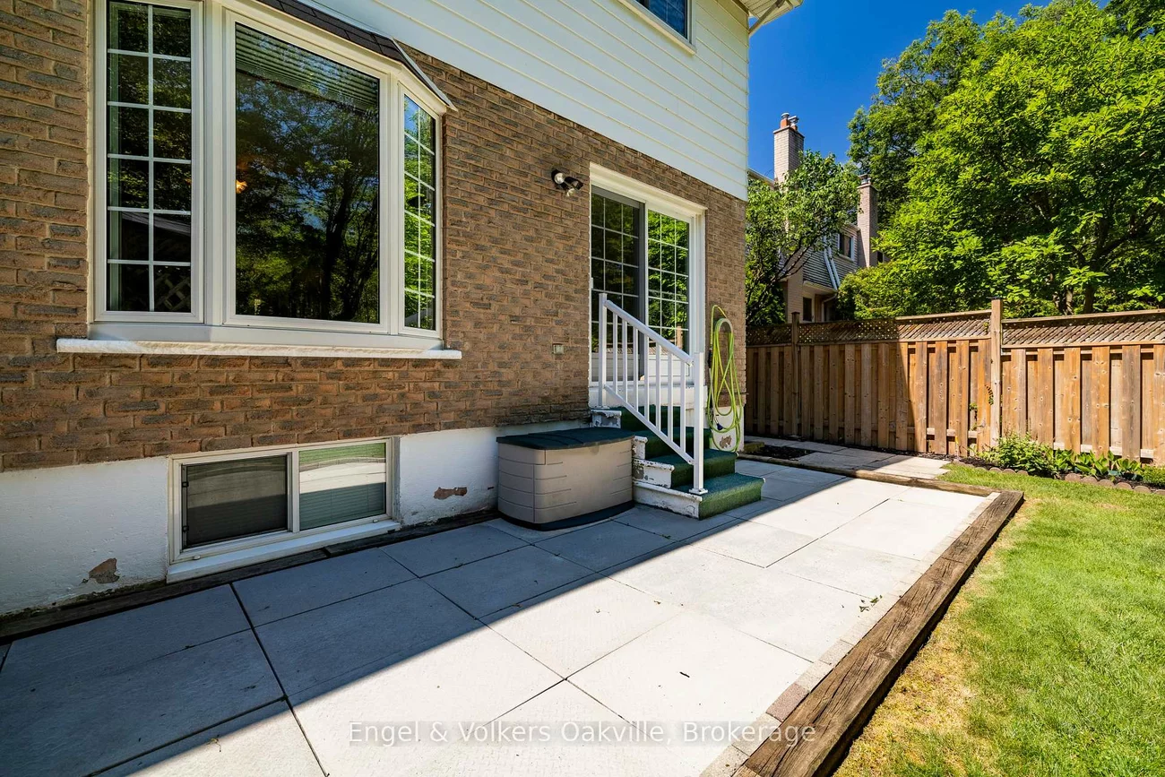 1329, White Oaks, 1005 - FA Falgarwood, Oakville