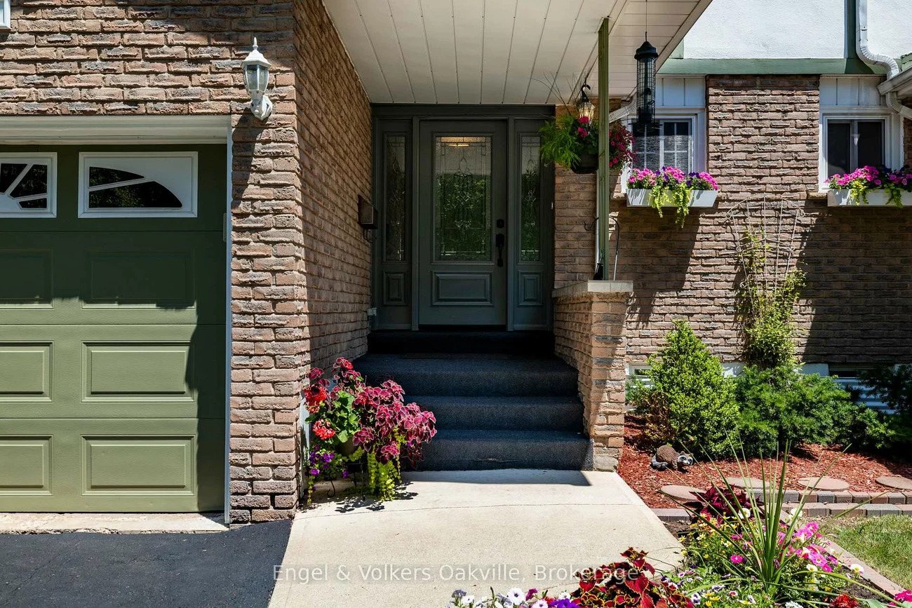 1329, White Oaks, 1005 - FA Falgarwood, Oakville