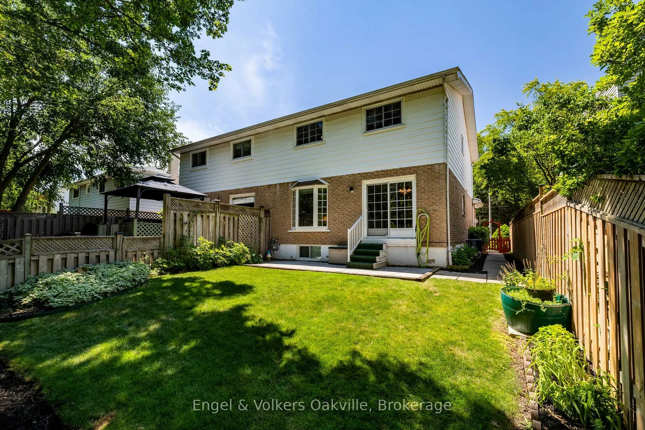 1329, White Oaks, 1005 - FA Falgarwood, Oakville