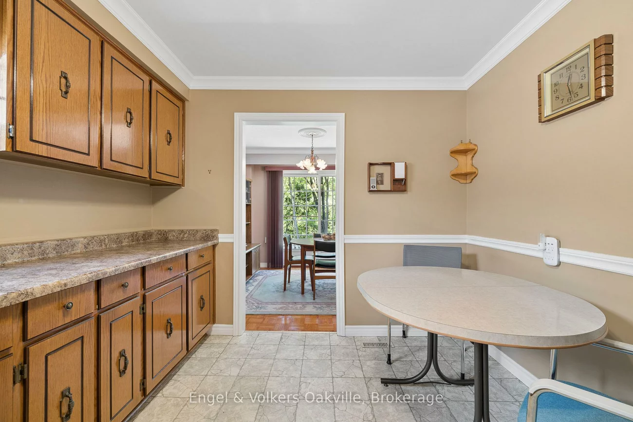 1329, White Oaks, 1005 - FA Falgarwood, Oakville