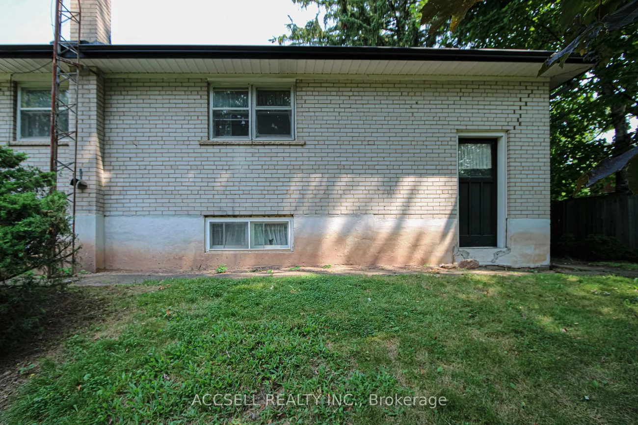 1358, Sedgewick, 1017 - SW Southwest, Oakville