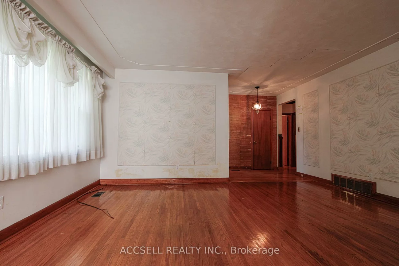 1358, Sedgewick, 1017 - SW Southwest, Oakville
