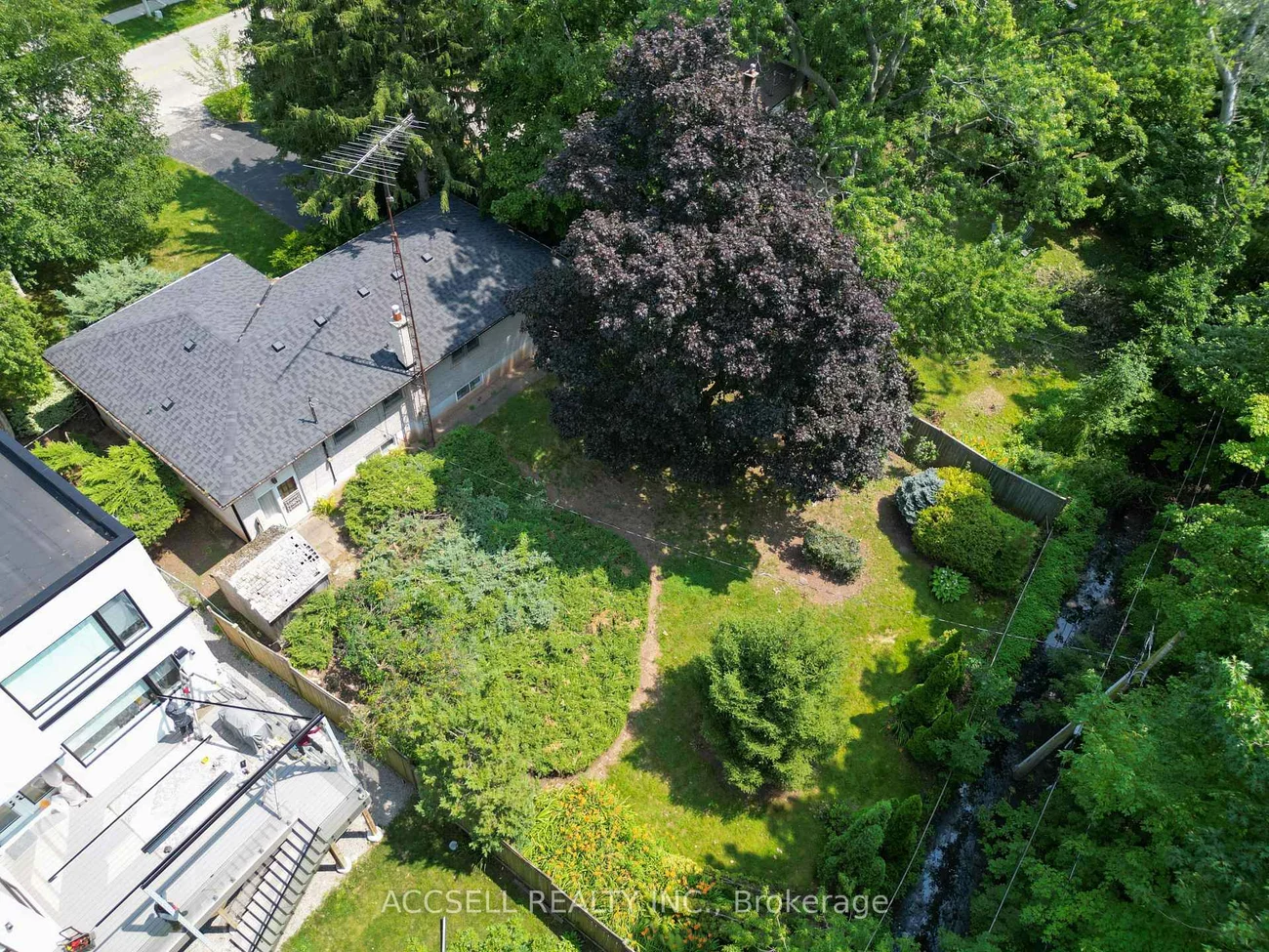 1358, Sedgewick, 1017 - SW Southwest, Oakville