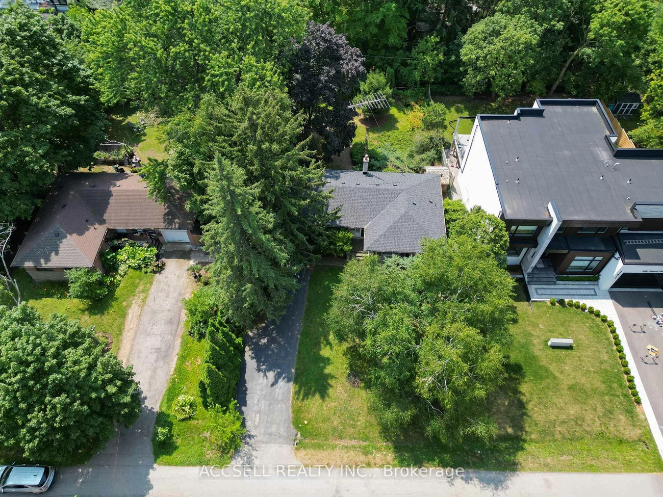 1358, Sedgewick, 1017 - SW Southwest, Oakville