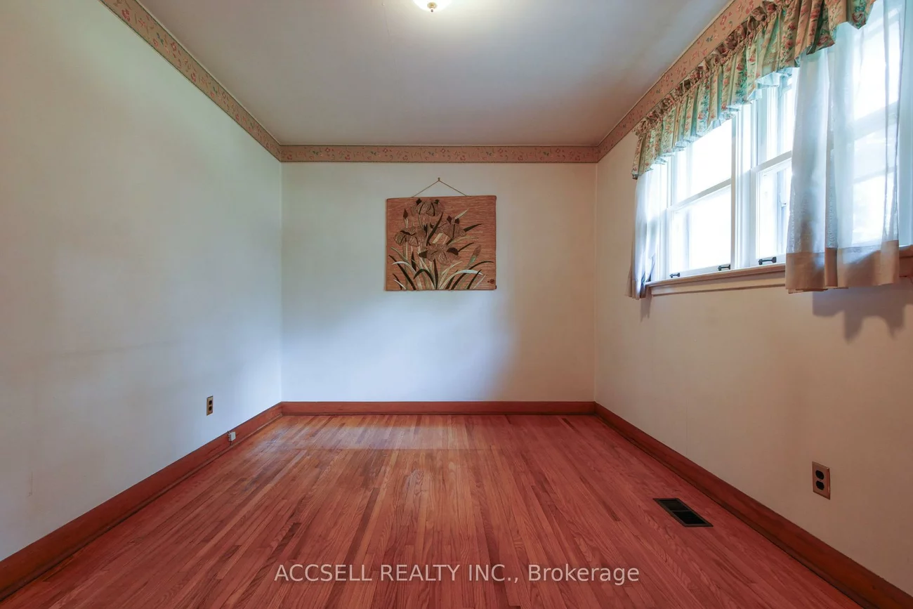 1358, Sedgewick, 1017 - SW Southwest, Oakville
