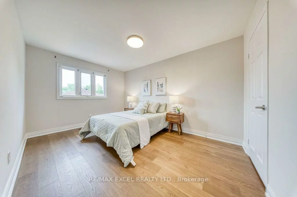 2105, Oakmead, 1015 - RO River Oaks, Oakville