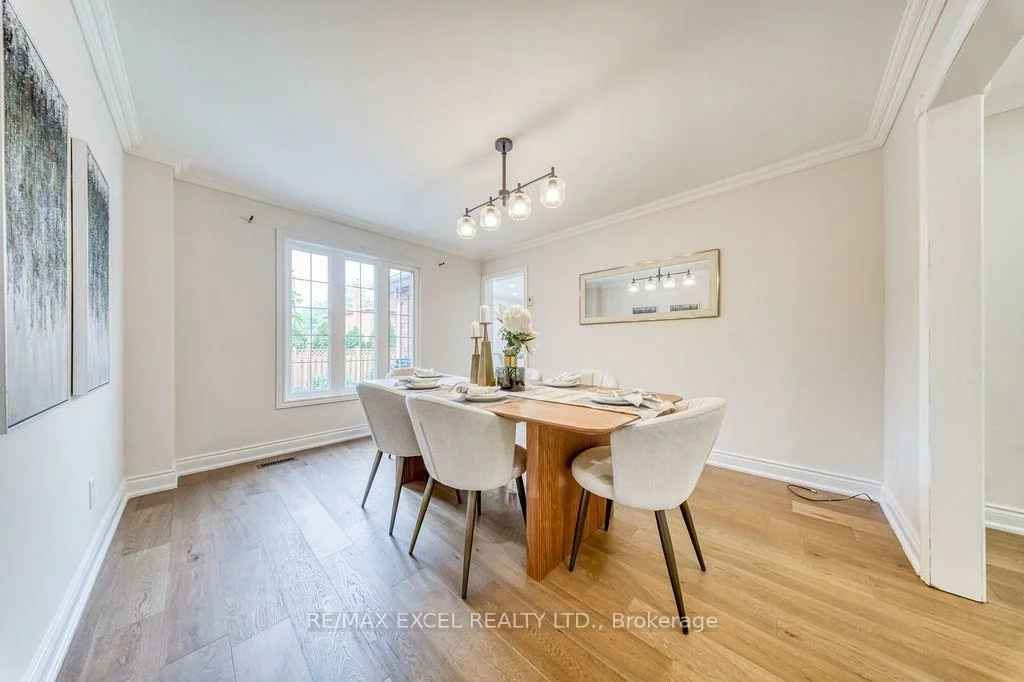 2105, Oakmead, 1015 - RO River Oaks, Oakville