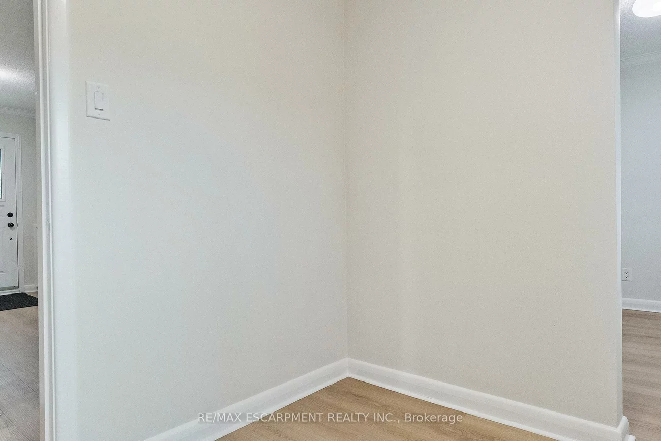 374, ST. AUGUSTINE, 1002 - CO Central, Oakville