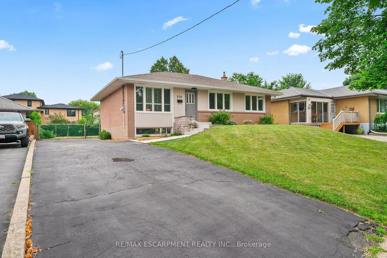 374, ST. AUGUSTINE, 1002 - CO Central, Oakville