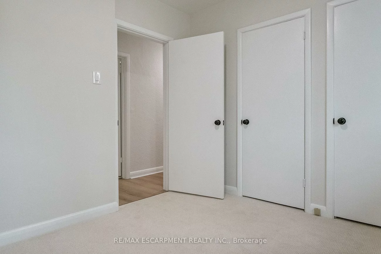 374, ST. AUGUSTINE, 1002 - CO Central, Oakville
