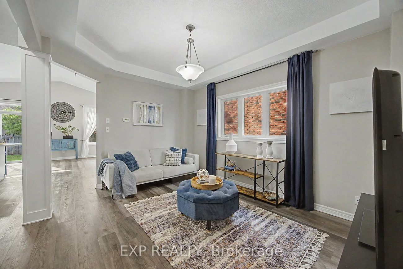 379, Grovehill, 1015 - RO River Oaks, Oakville