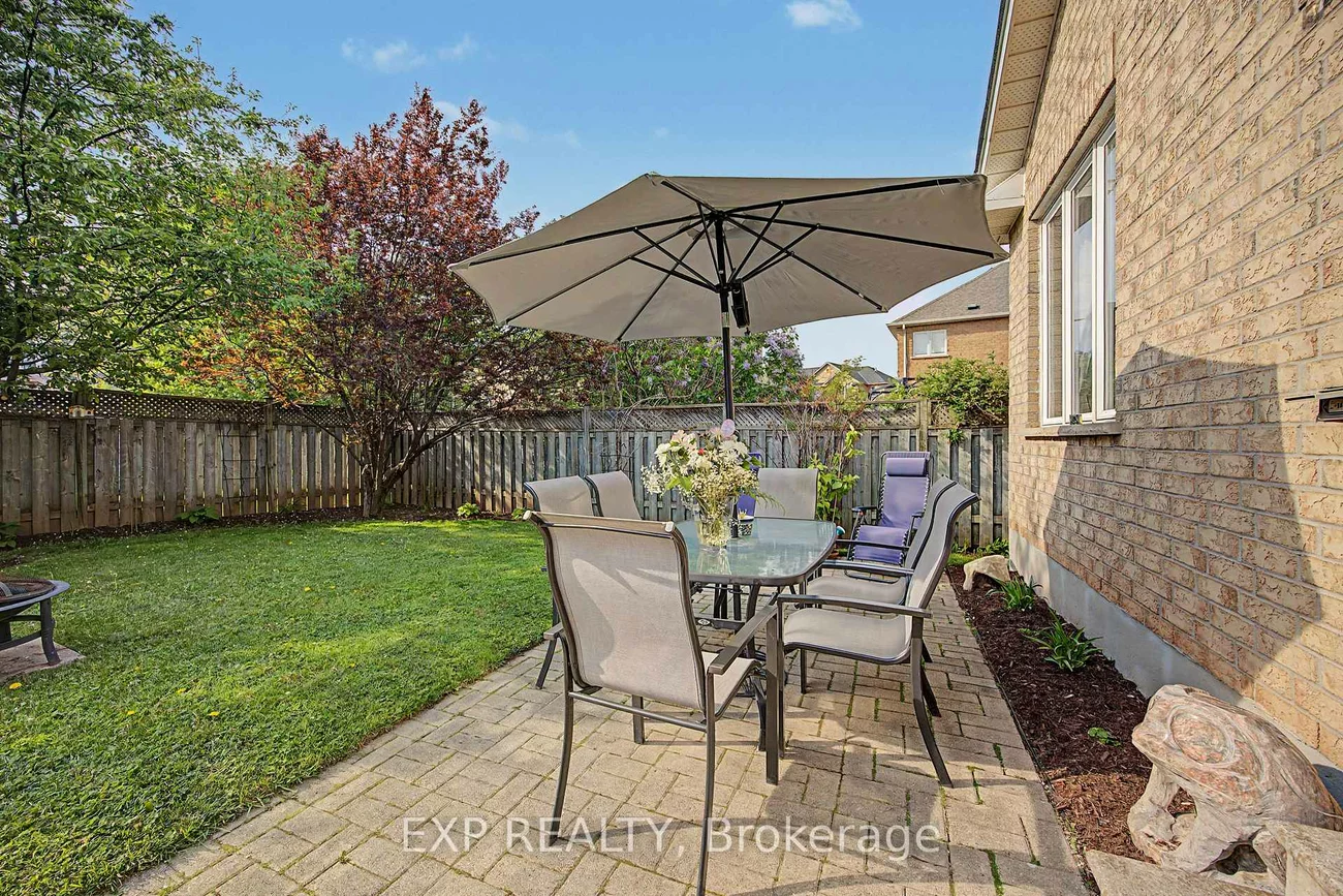 379, Grovehill, 1015 - RO River Oaks, Oakville