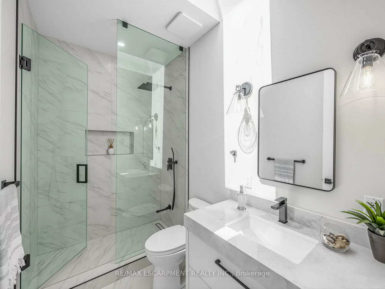 2488, Bridge, 1020 - WO West, Oakville