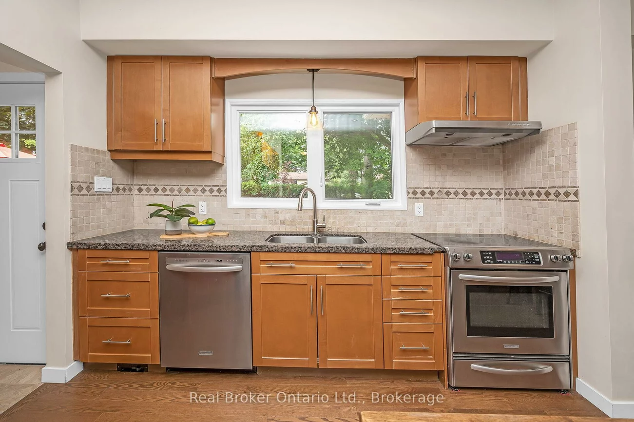 285, Surrey, 1001 - BR Bronte, Oakville