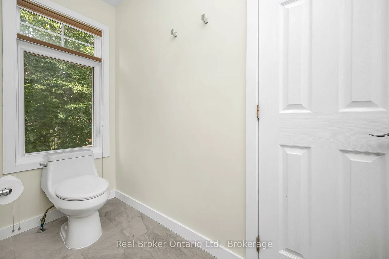 285, Surrey, 1001 - BR Bronte, Oakville