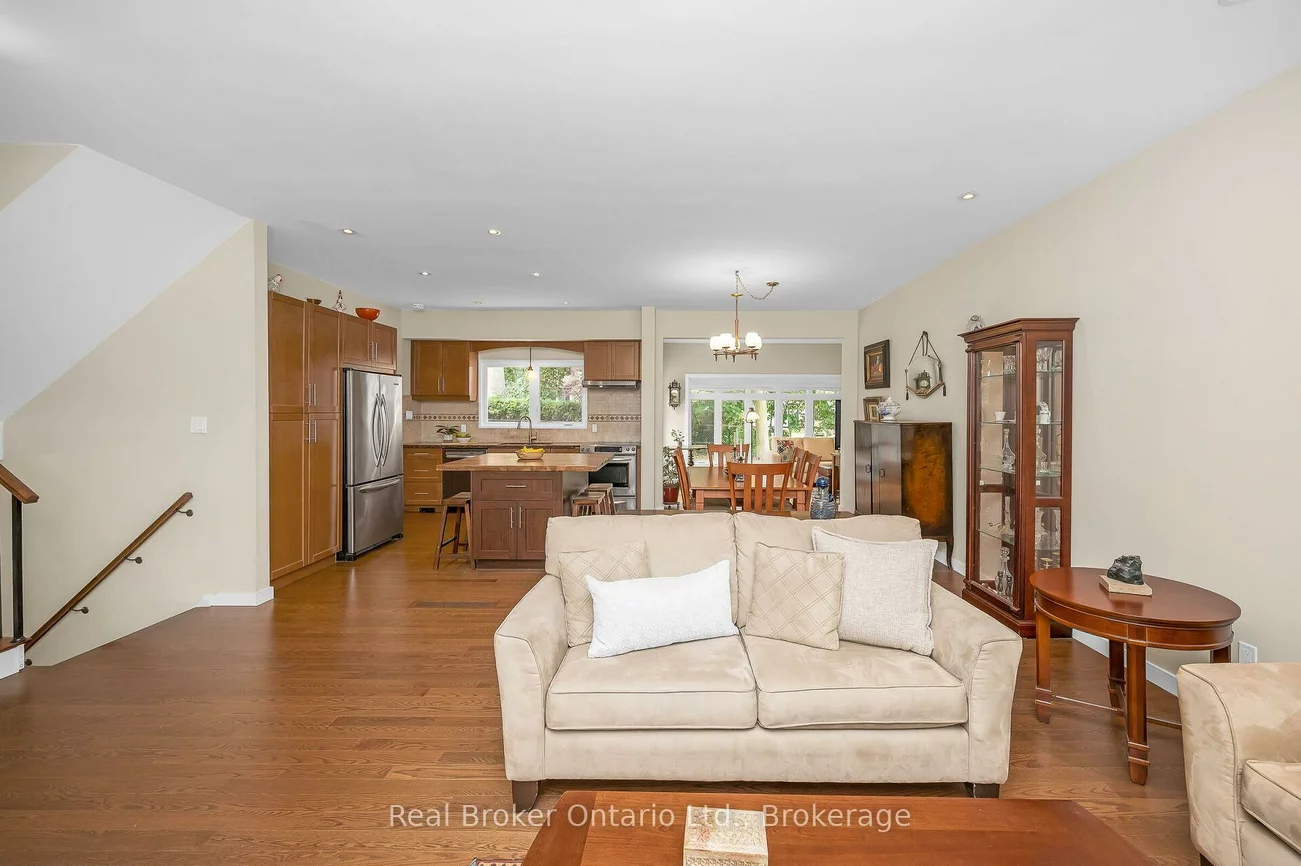 285, Surrey, 1001 - BR Bronte, Oakville
