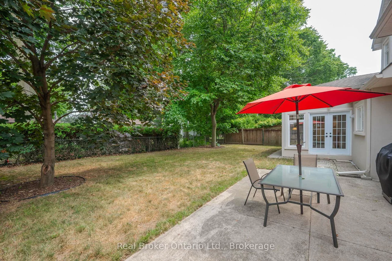 285, Surrey, 1001 - BR Bronte, Oakville
