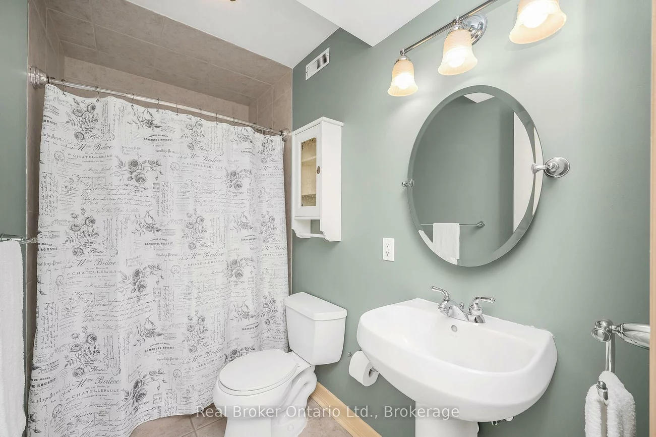285, Surrey, 1001 - BR Bronte, Oakville