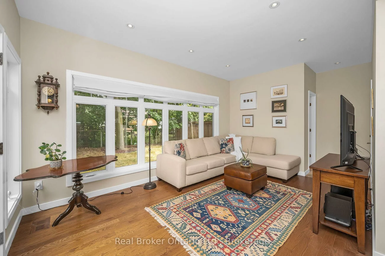285, Surrey, 1001 - BR Bronte, Oakville