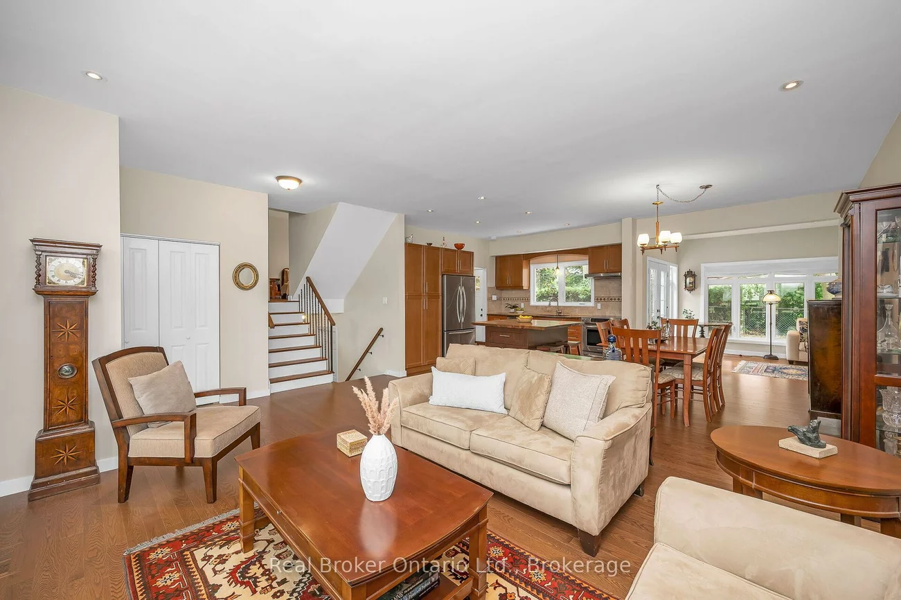 285, Surrey, 1001 - BR Bronte, Oakville