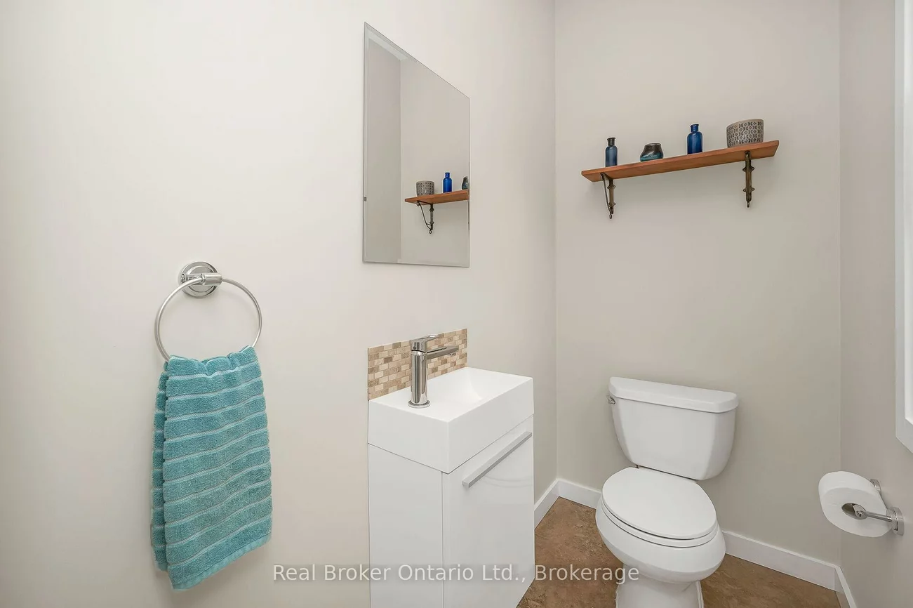 285, Surrey, 1001 - BR Bronte, Oakville