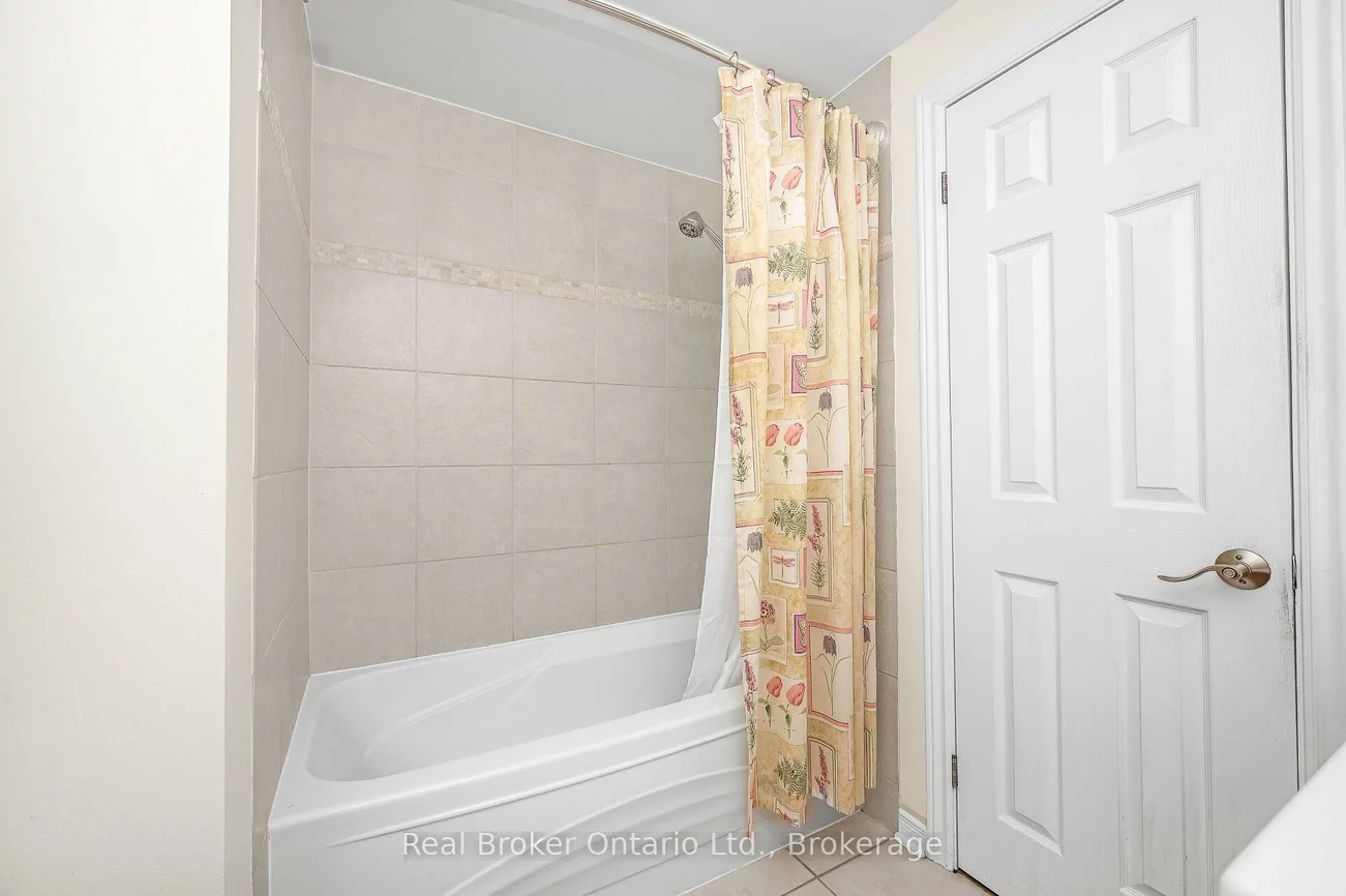 285, Surrey, 1001 - BR Bronte, Oakville