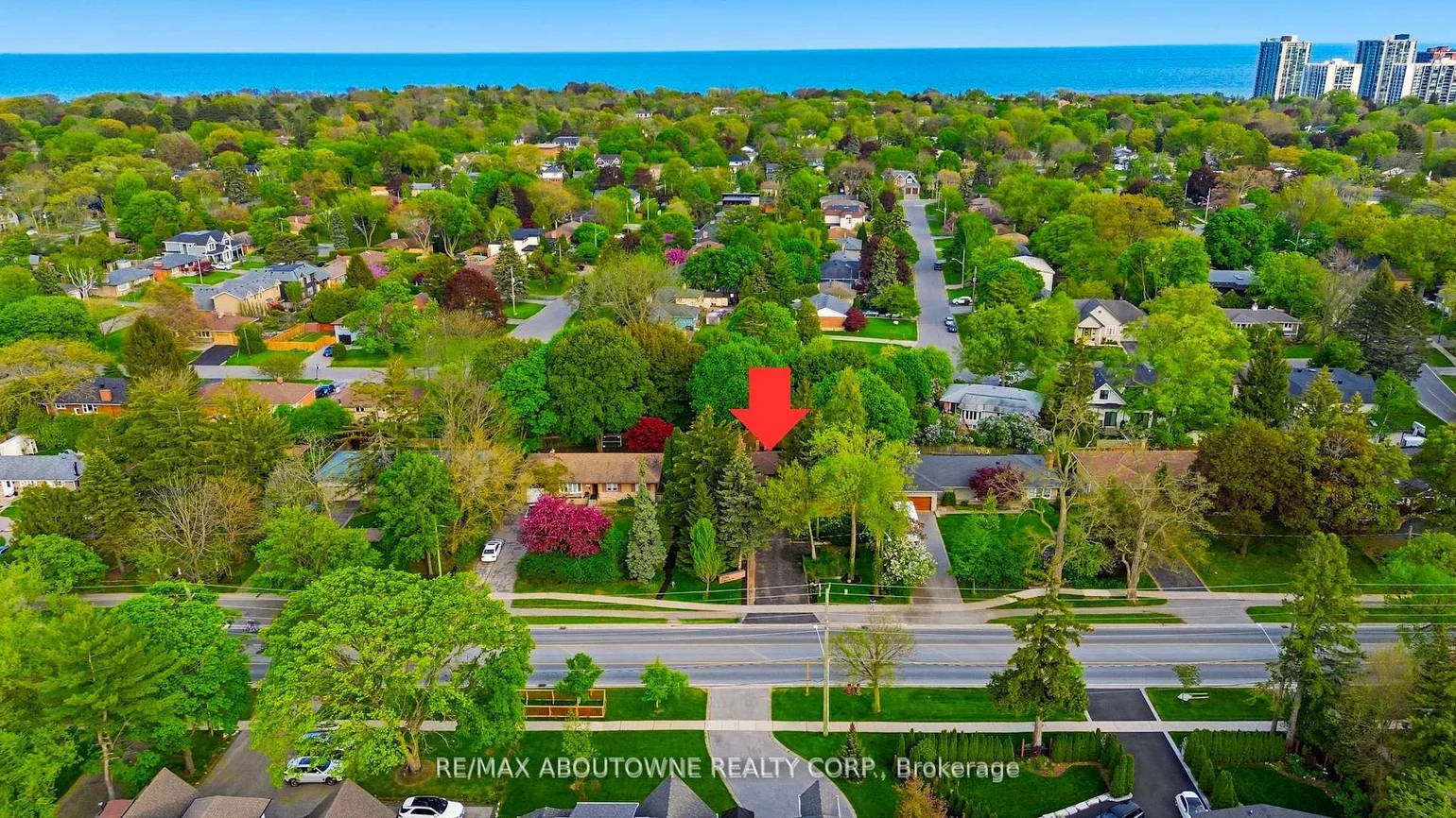 2066, Rebecca, 1001 - BR Bronte, Oakville