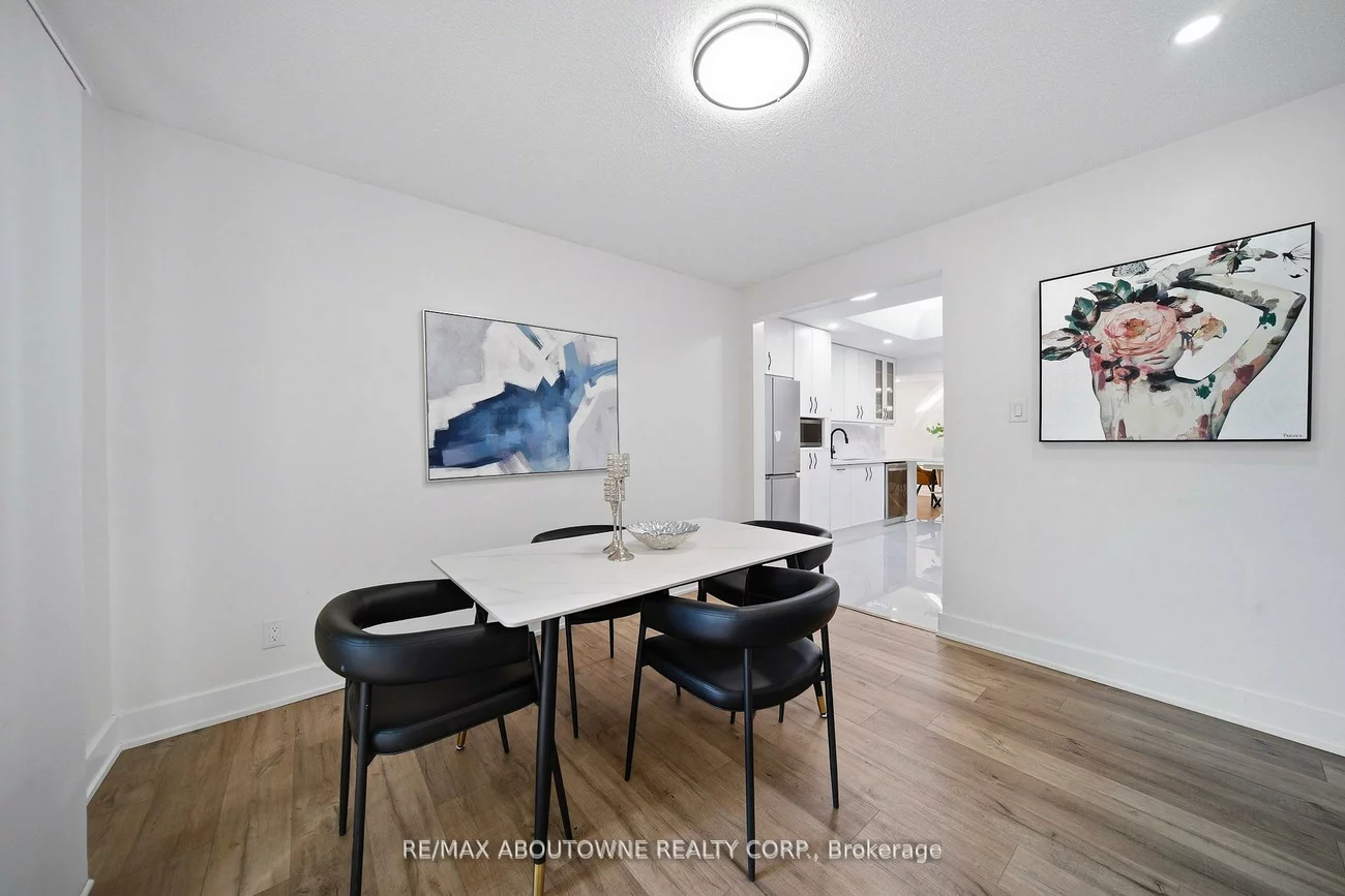2066, Rebecca, 1001 - BR Bronte, Oakville