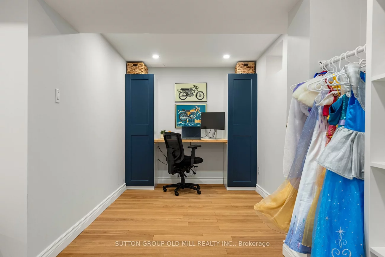 262, Chalmers, 1001 - BR Bronte, Oakville