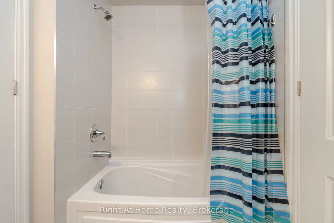 3318, Charles Biggar, 1008 - GO Glenorchy, Oakville