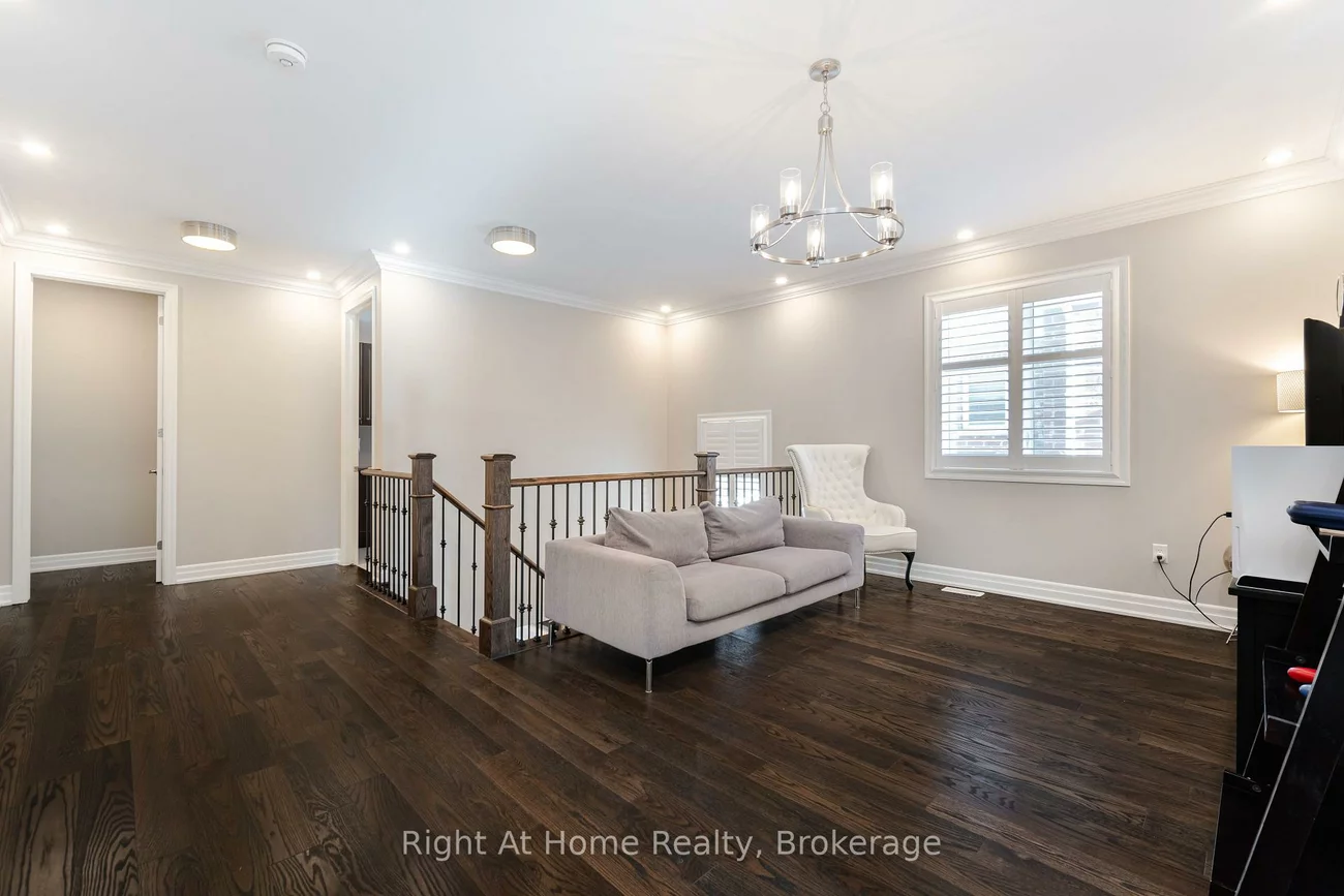 3318, Charles Biggar, 1008 - GO Glenorchy, Oakville